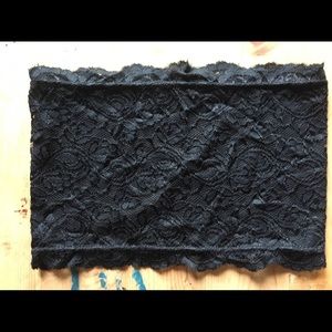 Black lace bandeau